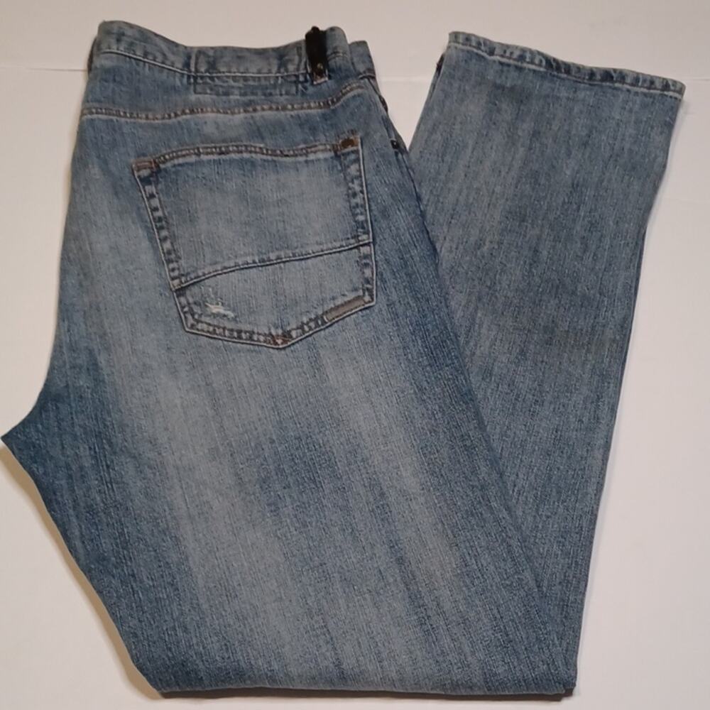 RWH 14. MEN Tailored Comfort Clocktower Slim Denim Jeans. 38